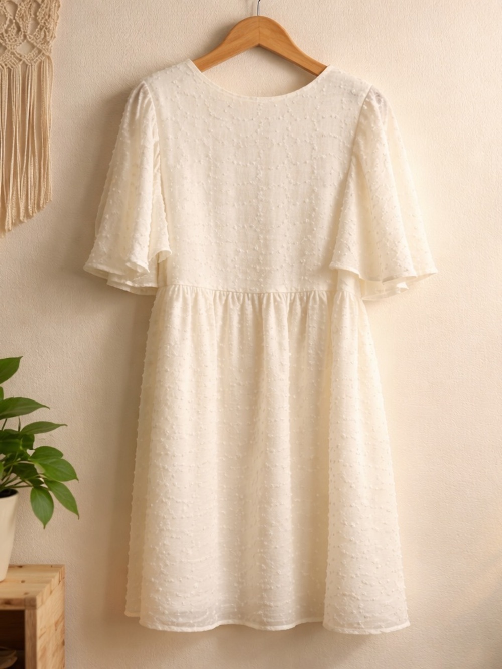 ARULA White V-Neck Flutter-Sleeve Mini Dress - Picture 3 of 10